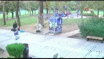 Bursa'da otobüsten laptop çantası çaldı yardım kutusuna bıraktı