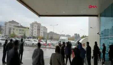 Bursa'da servis aracının çarptığı kız çocuğu yaralandı