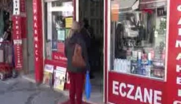 Bulgar turistler Edirne'deki eczanelerde aspirin bırakmadı
