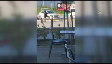 Bursa'da otobanda dehşet! Öfkeli kadın tartıştığı adamı vurdu
