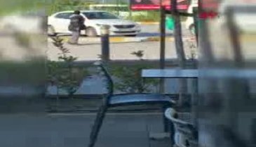 Bursa'da otobanda dehşet! Öfkeli kadın tartıştığı adamı vurdu - 2