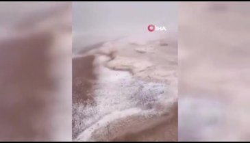 Suudi Arabistan'da dolu yağdı, çöl beyaza büründü