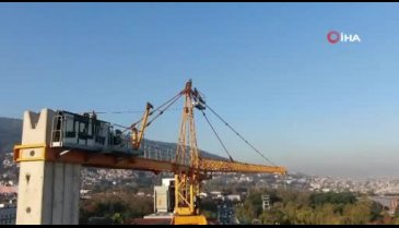 Bursa'da 80 metre yüksekte Ata'ya saygı