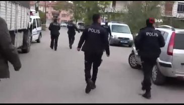 Kendisinden ayrılmak isteyen kadını 6 yerinden bıçaklayıp öldüren zanlı tutuklandı