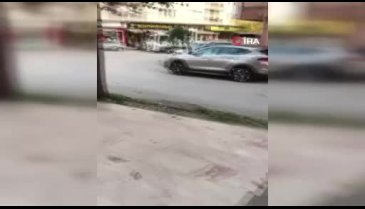Bursa'da çekicinin motosikletliye çarpma anı kamerada
