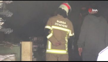 Bursa'da elektrik panosu az daha iş yerini yakacaktı