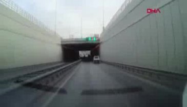 Dehşet anları! Önce küfretti, ardından elindeki levyeyle...