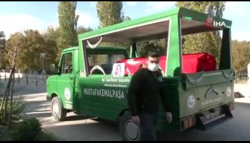 Bursa'da koronadan ölen sağlıkçı gözyaşlarıyla uğurlandı
