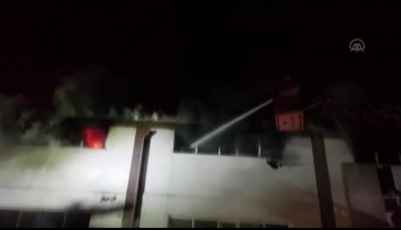 Bursa'da mobilya fabrikasında yangın çıktı