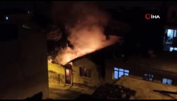 Bursa'da ısınmak için girdiği ahşap evi yaktı