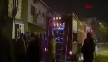 Bursa'da yangına müdahale eden itfaiye eri çatıdan düştü
