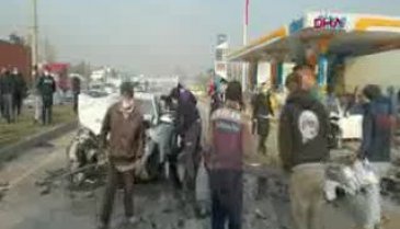 Bursa İnegöl'de otomobiller kafa kafaya çarpıştı!
