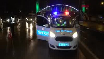 Bursa'da kısıtlamada otomobille gezerek uyuşturucu içen 4 şüpheli gözaltında