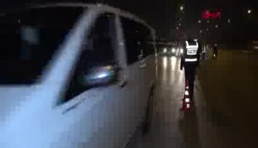Bursa'da 'Tamirden aldık' dedikleri otomobille kısıtlamayı ihlal eden 4 kişiye 12 bin TL ceza