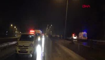 Bursa plakalı kamyon bariyere çarptı: 1'i ağır 3 yaralı