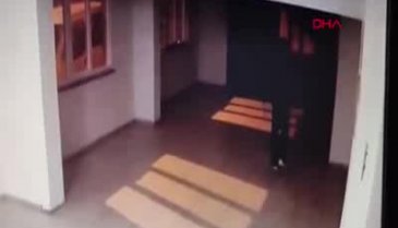 Bursa'da çaldığı ayakkabıları taşıyamayınca bakın ne yaptı