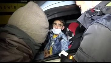 Bursa'da, "Tarladan çıktık" diyen gençler ceza yemekten kurtulamadılar