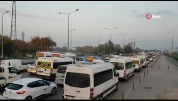 Bursa Acemler'de uzun araç kuyrukları oluştu! (ÖZEL HABER)