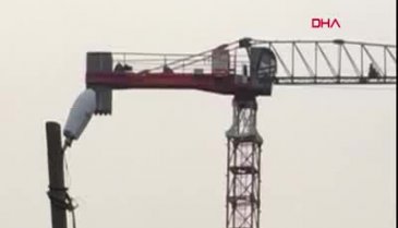 Bursa'da vinç operatörü, 50 metre yükseklikte namaz kıldı