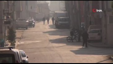 Bursa'da tüm ikazlara rağmen vatandaş bildiğini okuyor