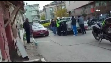 Bursa'da maskesiz sürücü polisten kaçtı ceza yemekten kurtulamadı