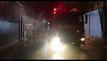 Bursa'da kereste atölyesindeki yangın itfaiye tarafından söndürüldü