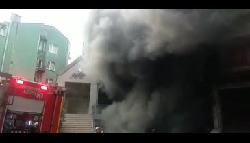Bursa'da AVM'de yangın