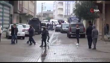 Tartışmaya müdahale eden 2 polis bıçaklandı