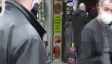 Bursa'da maske uyarısı yapan polise saldırdı!