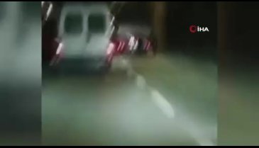 Bursa'da bisikletli gençlerin tehlikeli yolculuğu