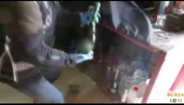 Bursa Osmangazi'de 420 litre sahte içki ele geçirildi