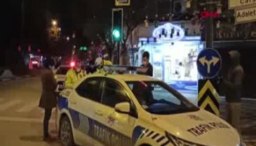 Bursa'da polisin durdurduğu panelvan minibüs trafikten men edildi, içindekiler evlerine yürüyerek gitti