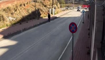 8 kilometrelik takip! Namaz kılmak için camiye girince...