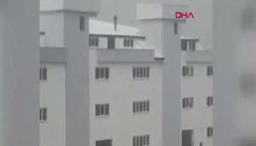 Bursa'da fabrika çatısında namaz kıldı