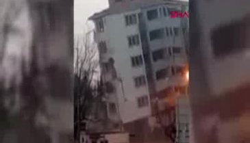 Bursa Emniyet Müdürlüğü'nün yıkılan 46 yıllık binası, havadan görüntülendi