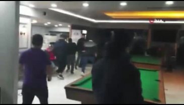 Defalarca kapatılan bilardo salonuna polis baskını