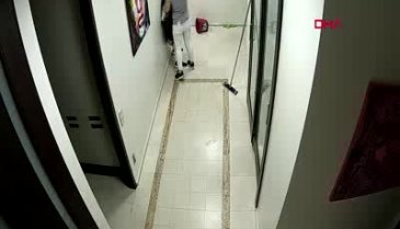 Diş kliğinde kadından kadına öldüresiye darp
