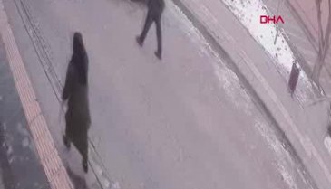 Suriyeli kadınların saç koparan sokak kavgası