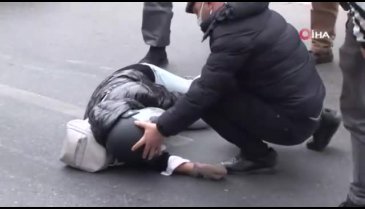 İnsanlık refkeksi, haberciliğin önüne geçti
