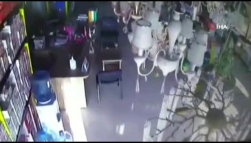 Elazığ'daki depremden dikkat çeken görüntüler