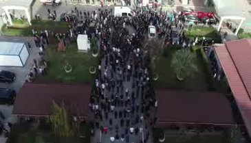Bursa Kovid-19 nedeniyle hayatını kaybeden doktora hüzünlü veda
