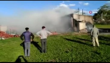 Bursa'da muhtara ait samanlıkta yangın