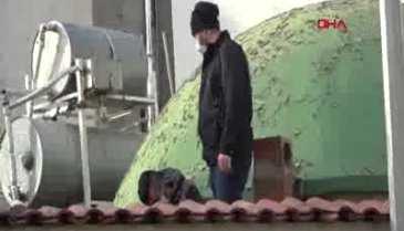 Bursa'da hırsızlık şüphelisi caminin çatısında yakalandı