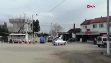Köyü ayağa kaldıran olay! Aracını devirip dükkanını dağıttılar