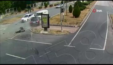 Emniyet kemeri takmayan kadın, araçtan fırladı