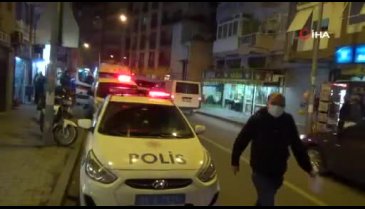 İzmir'de vahşet: Babasını 25 yerinden bıçaklayarak öldürdü
