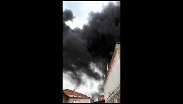 Bursa'da şehir merkezinde yangın!