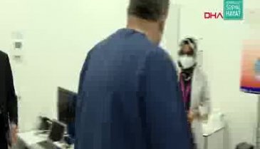 Bakan Koca canlı yayında aşı oldu!