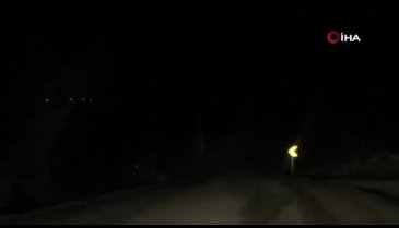 Bursa'da 50 metre uçurumdan yuvarlanan cipte mahsur kalan 3 genç kurtarıldı