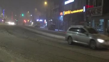 Bursa'da kar yağışı hayatı olumsuz etkiledi